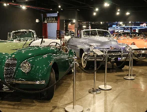 Carros clássicos expostos no Classic Car Show